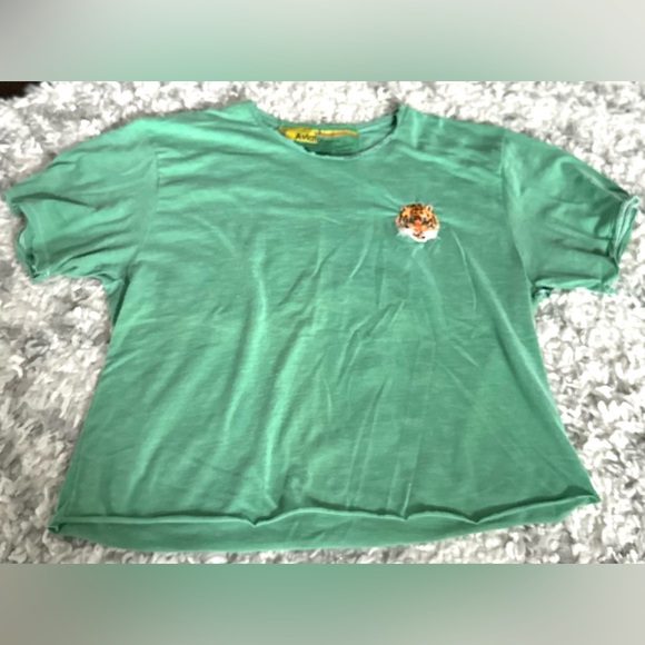 ‼️RARE‼️🎸AVIATOR NATION🎸🔥NWT🔥Cropped Embroidered Tiger Boyfriend Tee—S - Picture 3 of 15